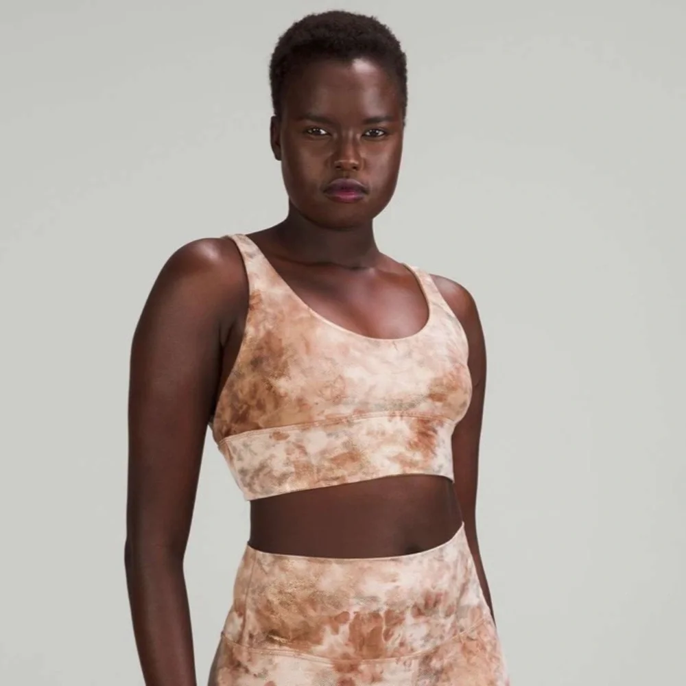 NWT Lululemon Align Bra Shine *Light Support, A/B Cup Size 4